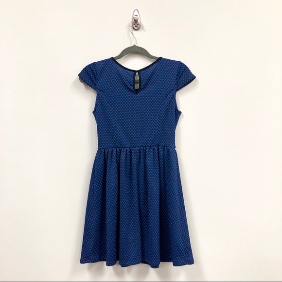 Ripe Blue and Black Key Hole Back Day Dress - Picture 4 of 6